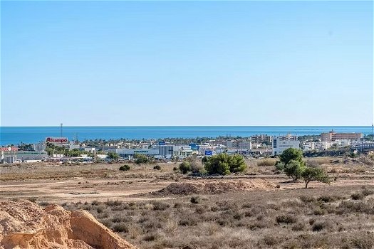 Uw eigen zeer ruime Appartement in ORIHUELA COSTA bij prachtige Golfbanen en met - 4