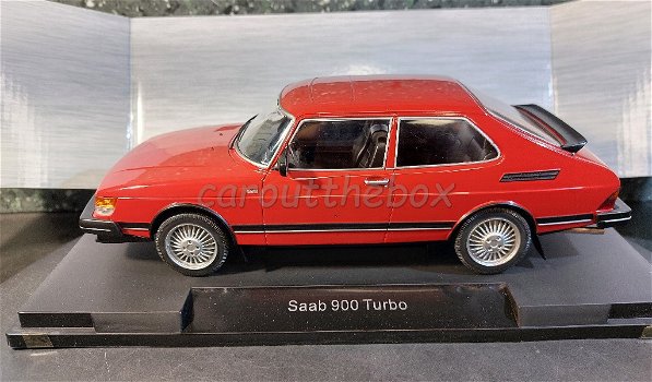 Saab 900 Turbo rood 1:18 MCG - 0