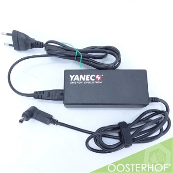 Yanec YUA004 19.2V 4.3A Adapter Lader Laptop - 1