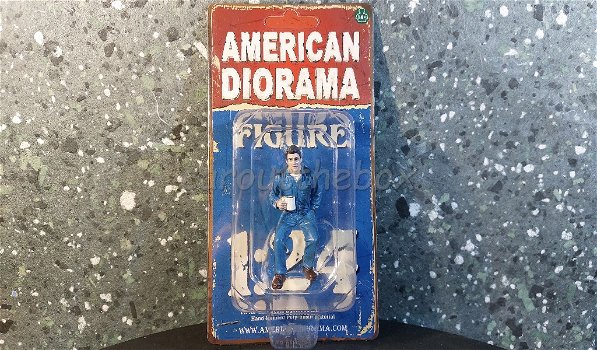 Diorama figuur Johnny drinking coffee 1:24 Amer. diorama AD087 - 2