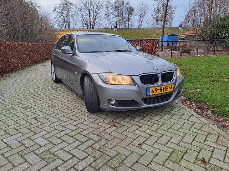 Bmw 318 e90 2.0i - 1