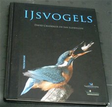 IJsvogels.David Chandler&Ian Llewellyn. ISBN 9789052108186.