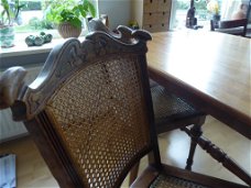 Mooie antieke mahoniehouten eettafel met vier Jugendstil-stoelen