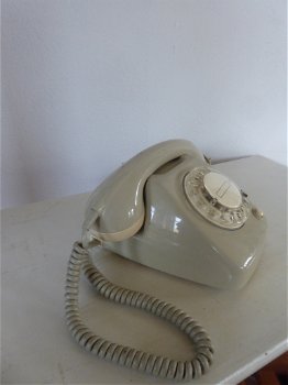 ouderwetse draaischijf telefoon - 1