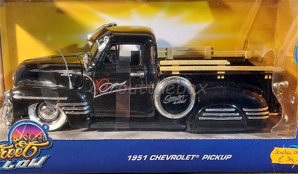 1951 Chevrolet Pick-up zwart (antenne is krom) 1/24 Jada 069 - 0