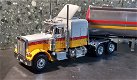 Peterbilt Shell brandstof transport 1/43 Ixo - 1 - Thumbnail