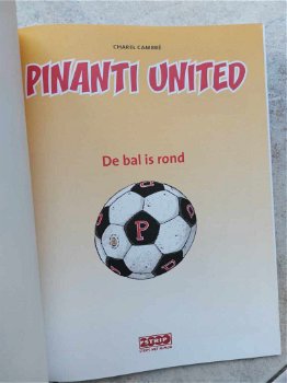 Pinanti United De bal is rond van Charel Cambre. - 3