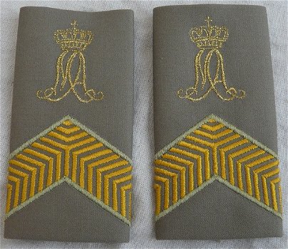 Rang Onderscheiding, Regenjas, Korporaal KMA, Koninklijke Landmacht, vanaf 2000.(Nr.1) - 1