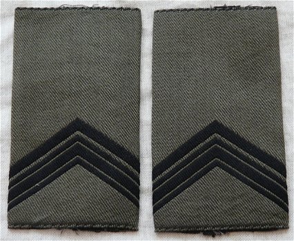 Rang Onderscheiding, GVT, Sergeant 1e Klasse, zwarte uitvoering, KL, jaren'90.(Nr.6) - 1