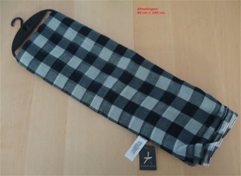 Te koop nieuwe dunne zwart/wit geblokte sjaal van Atmosphere - 6