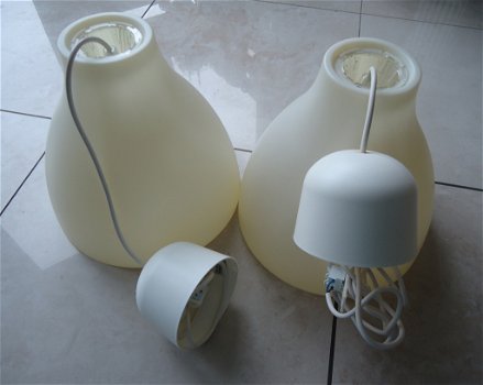 Te koop twee Melodi hanglampen van Ikea (hoogte: 26 cm). - 3