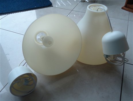 Te koop twee Melodi hanglampen van Ikea (hoogte: 26 cm). - 4