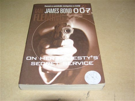 On Her Majesty's Secret Service - Ian Fleming - 0
