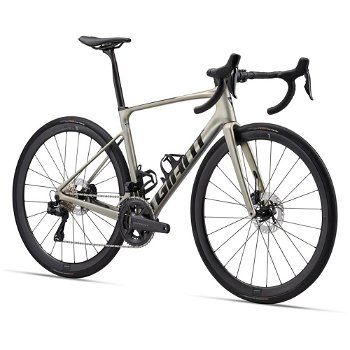 2024 Giant Defy Advanced SL 1 Road Bike ( PIENARBIKESHOP ) - 2