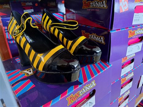 Carnaval schoenen bijtje maat 38 nieuw - 0