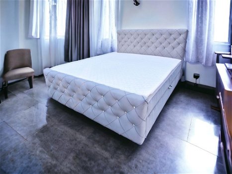Boxspringbed /continentaal bed /slaapkamerbed met bedladen - 2