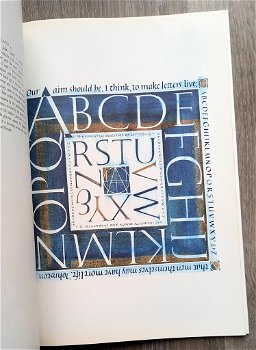 Decorative Alphabets throughout the ages - Groot boek R12005 - 6