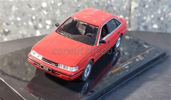 Mazda 626 1987 rood 1/43 Ixo V956 - 1