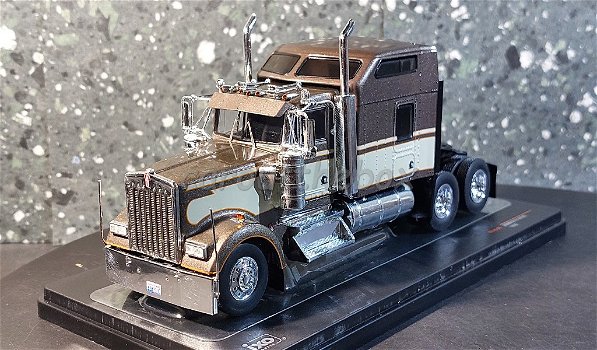 Kenworth W900 1990 bruin 1/43 Ixo V963 - 1