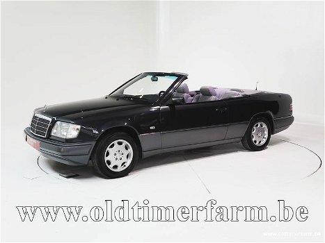 Mercedes-Benz E 200 Cabriolet '94 CH2123 - 0