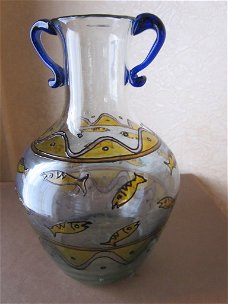 Antieke glas amphora vaas mondgeblazen en geemailleerd