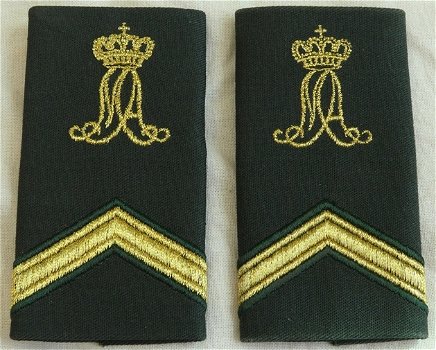 Rang Onderscheiding, Blouse, Sergeant KMA, Koninklijke Landmacht, vanaf 2000.(Nr.1) - 1