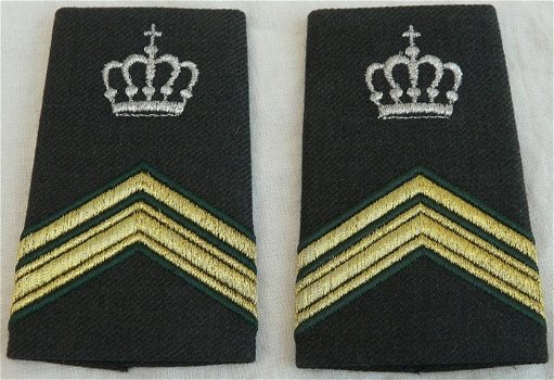 Rang Onderscheiding, DT2000, Sergeant 1e Klasse Instructeur, Koninklijke Landmacht, vanaf 2000.(1) - 1