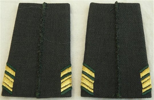 Rang Onderscheiding, DT2000, Sergeant 1e Klasse Instructeur, Koninklijke Landmacht, vanaf 2000.(1) - 2