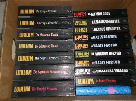 Ludlum, Robert : Diverse boeken - 0