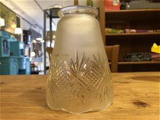 Prachtig Glazen lampen kapje met geslepen glas.