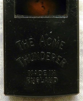 Rolfluit / Scheidsrechtersfluit, type: Acme Thunderer 558, Large, zwart kunststof.(Nr.1) - 2