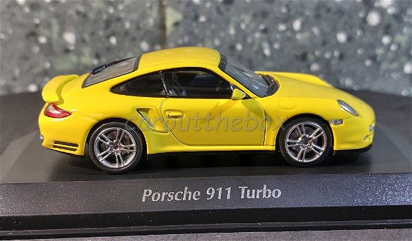 Porsche 911 Turbo 2009 geel 1/43 Maxichamps Max024 - 0