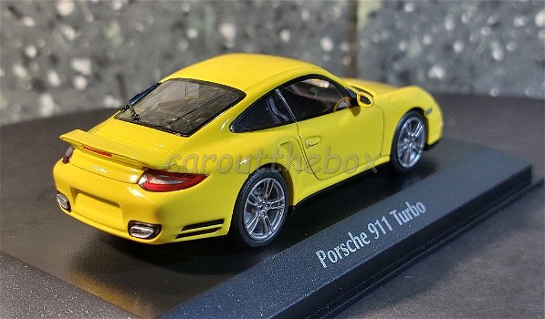 Porsche 911 Turbo 2009 geel 1/43 Maxichamps Max024 - 2