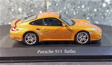 Porsche 911 Turbo 2009 goud 1/43 Maxichamps Max025