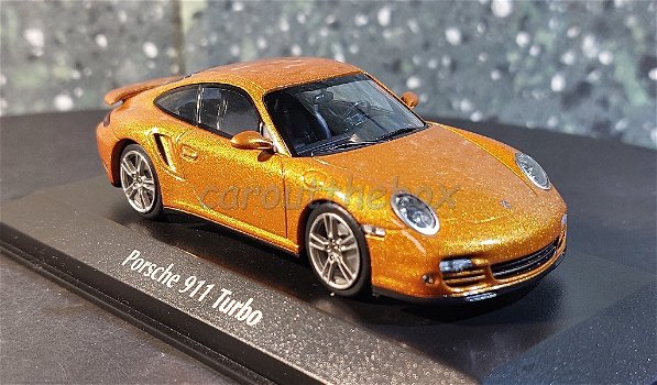 Porsche 911 Turbo 2009 goud 1/43 Maxichamps Max025 - 1