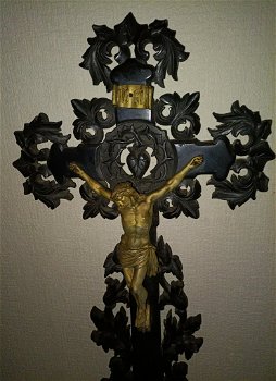 Antiek houten kruis, jezus is van brons - 1