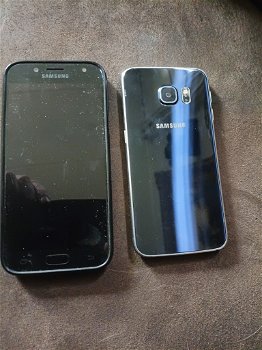 Twee gebruikte Samsung telefoons - 2