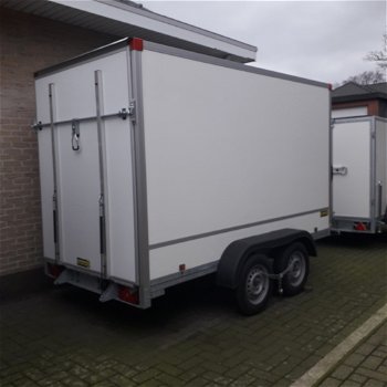 gesloten aanhangwagen met valdeur - 0