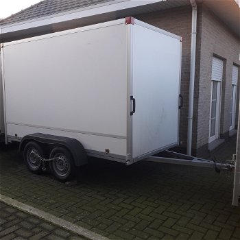 gesloten aanhangwagen met valdeur - 1