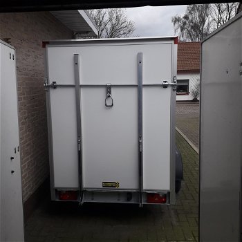 gesloten aanhangwagen met valdeur - 2