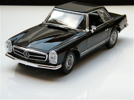 Nieuw miniatuur Modelauto Mercedes Benz 230SL – Welly 1:24 - 6