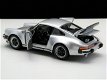 Nieuw schaalmodel modelauto Porsche 911 Turbo 3.0 – Welly 1:24 - 6 - Thumbnail