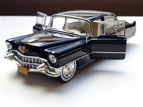 schaalmodel modelauto Cadillac Fleetwood “The Godfather” Greenlight – 1:24 - 1