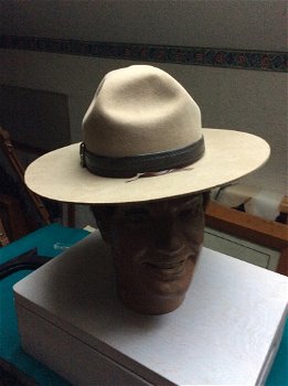 Orig :ROYAL CANADIAN MOUNTED POLIC HAT - 6