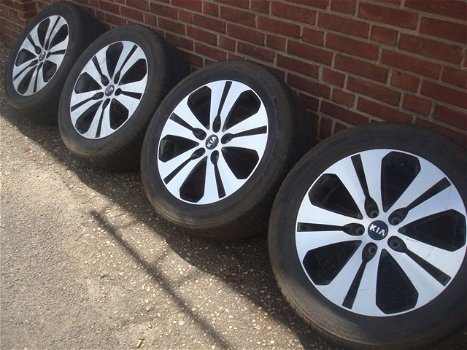 18’’search Kia Sportage LM Velgen en Zomerbanden 5x114.3 - 1