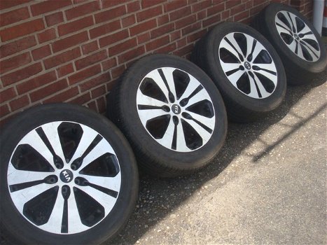 18’’search Kia Sportage LM Velgen en Zomerbanden 5x114.3 - 2