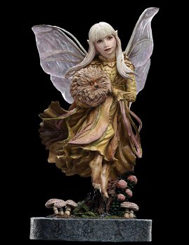 Weta The Dark Crystal 1982 statue Kyra the Gelfling - 1