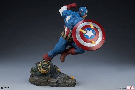 Sideshow Captain America Premium Format Statue - 0