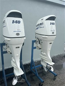 Paar Suzuki 140 pk V6 4-takt 25 as