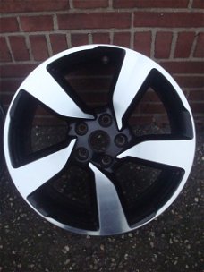 18 inch Originele Nissan Qashqai Velgen Zwart Steek 5x114.3